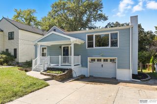 418 Bellevue Boulevard N, Bellevue, NE 68005
