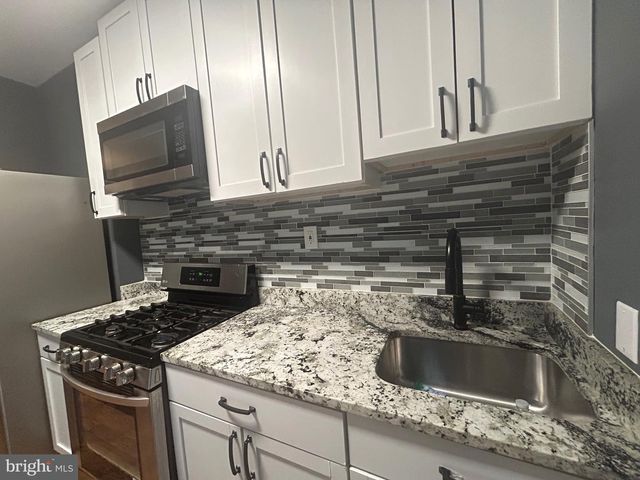 1516 N MOUNT ST, Baltimore, MD 21217