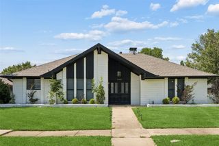 2405 Hanover Court, Rowlett, TX 75088