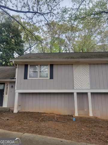 5251 Greenpoint Drive, Stone Mountain, GA 30088