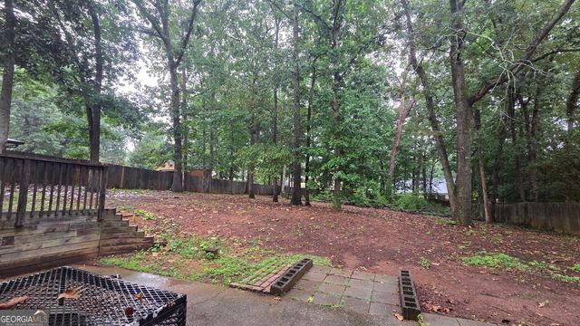 5251 Greenpoint Drive, Stone Mountain, GA 30088