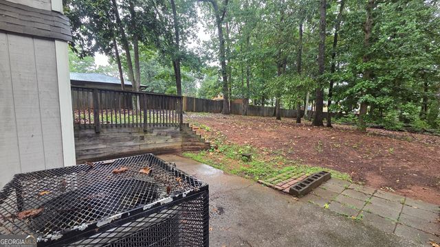 5251 Greenpoint Drive, Stone Mountain, GA 30088