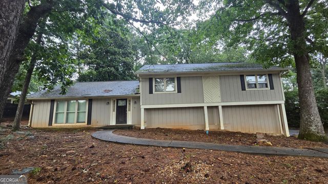 5251 Greenpoint Drive, Stone Mountain, GA 30088