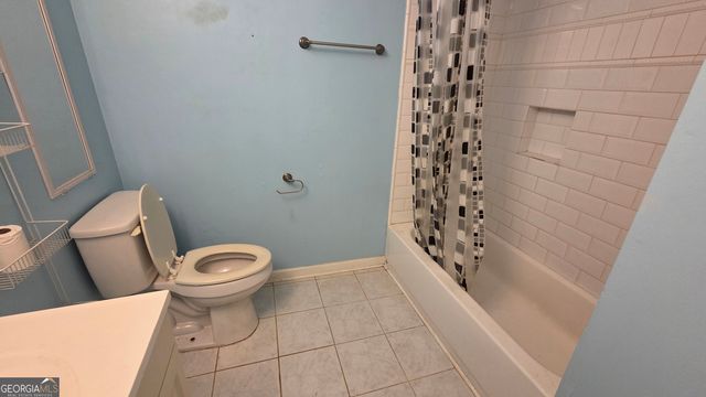 5251 Greenpoint Drive, Stone Mountain, GA 30088