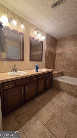 5251 Greenpoint Drive, Stone Mountain, GA 30088