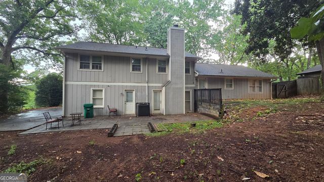 5251 Greenpoint Drive, Stone Mountain, GA 30088