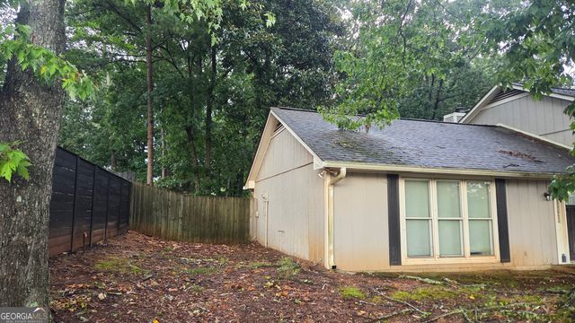 5251 Greenpoint Drive, Stone Mountain, GA 30088