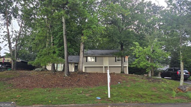5251 Greenpoint Drive, Stone Mountain, GA 30088