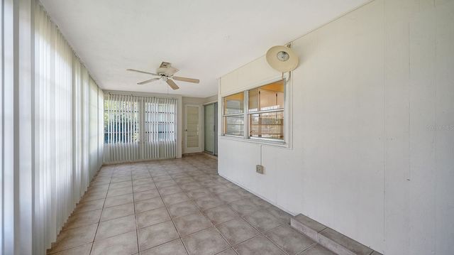 2822 SAFE HARBOR CIRCLE, Sarasota, FL 34231