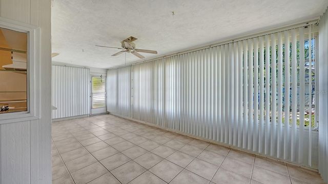 2822 SAFE HARBOR CIRCLE, Sarasota, FL 34231