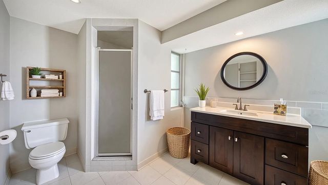 2822 SAFE HARBOR CIRCLE, Sarasota, FL 34231