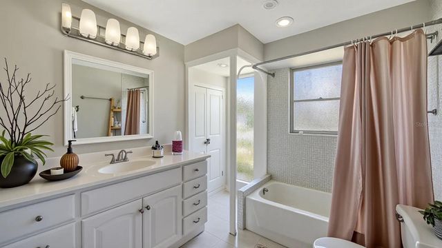 2822 SAFE HARBOR CIRCLE, Sarasota, FL 34231