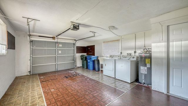 2822 SAFE HARBOR CIRCLE, Sarasota, FL 34231