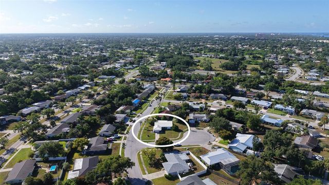 2822 SAFE HARBOR CIRCLE, Sarasota, FL 34231