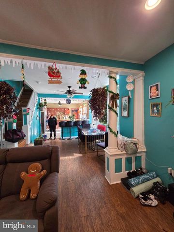 2069 MARGARET ST, Philadelphia, PA 19124