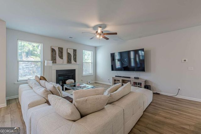 4876 Elm Leaf Drive SW, Atlanta, GA 30331