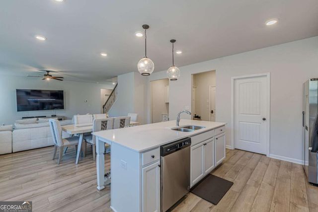 4876 Elm Leaf Drive SW, Atlanta, GA 30331