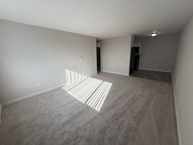 7300 W North Avenue 2J, Elmwood Park, IL 60707