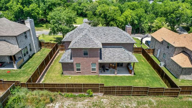 675 Wayne Avenue, Van Alstyne, TX 75495