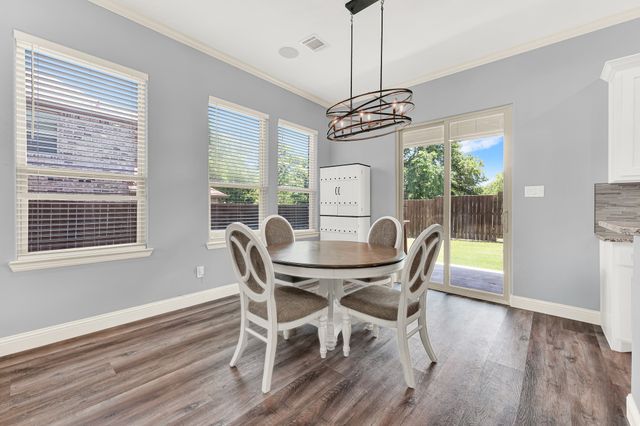 675 Wayne Avenue, Van Alstyne, TX 75495