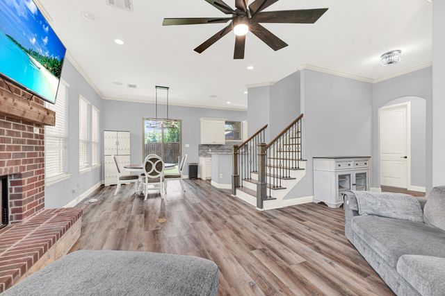 675 Wayne Avenue, Van Alstyne, TX 75495