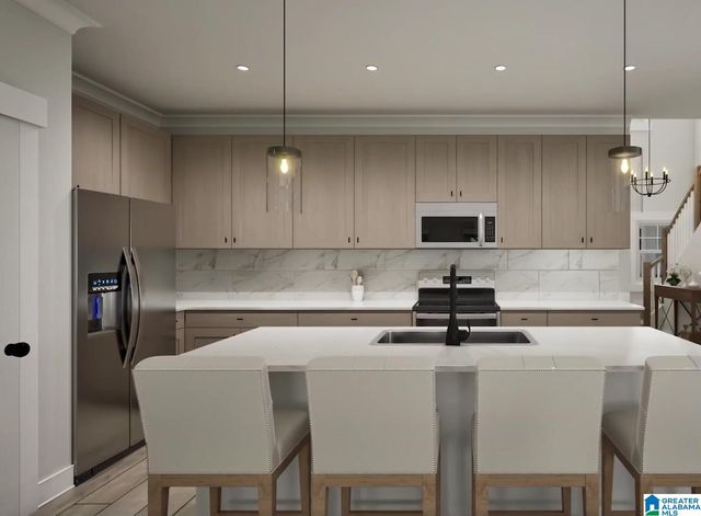 7079 VALLEY BRIDGE ROAD, Hueytown, AL 35023