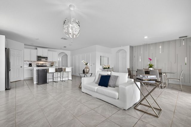 502 NW Kingston Street, Port St. Lucie, Port St Lucie, FL 34983