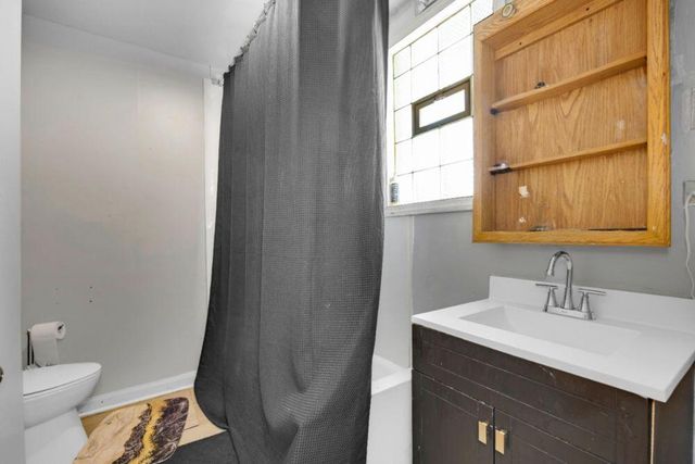 1241 172nd Street, Hammond, IN 46324