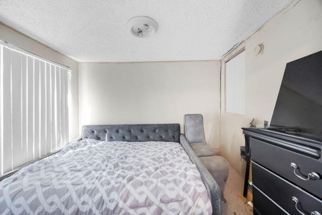 1241 172nd Street, Hammond, IN 46324