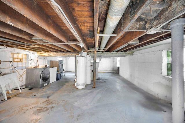 1241 172nd Street, Hammond, IN 46324