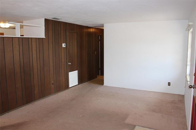 5801 82ND AVENUE N, Pinellas Park, FL 33781