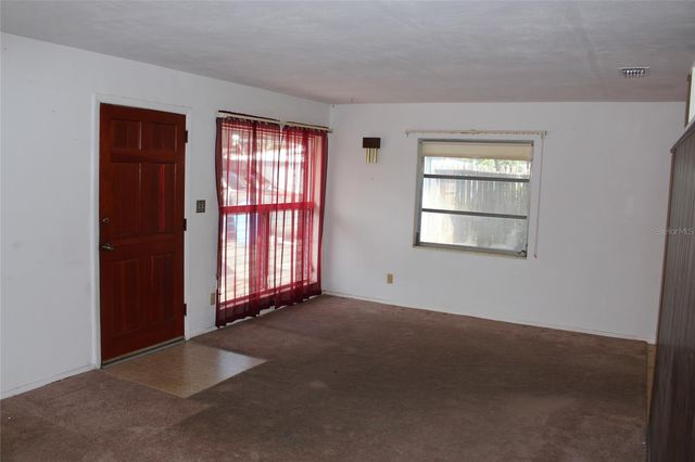 5801 82ND AVENUE N, Pinellas Park, FL 33781