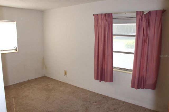 5801 82ND AVENUE N, Pinellas Park, FL 33781