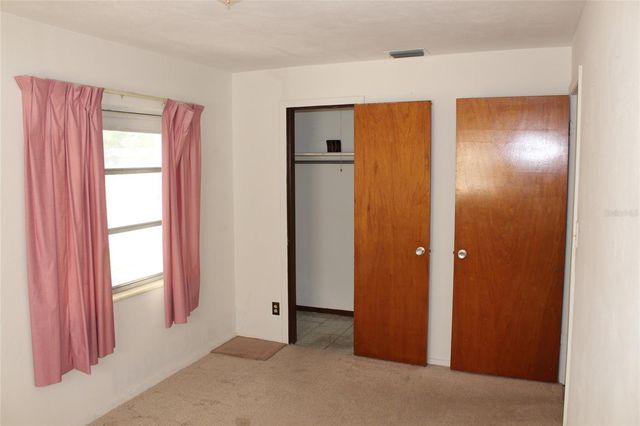 5801 82ND AVENUE N, Pinellas Park, FL 33781