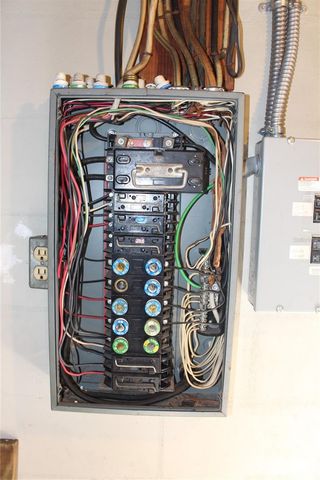 5801 82ND AVENUE N, Pinellas Park, FL 33781