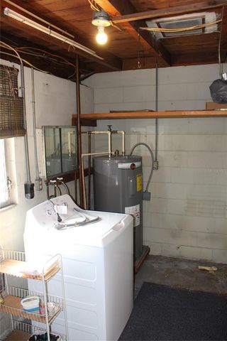 5801 82ND AVENUE N, Pinellas Park, FL 33781