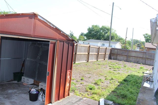 5801 82ND AVENUE N, Pinellas Park, FL 33781