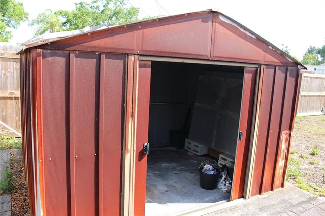 5801 82ND AVENUE N, Pinellas Park, FL 33781