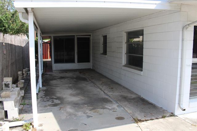 5801 82ND AVENUE N, Pinellas Park, FL 33781