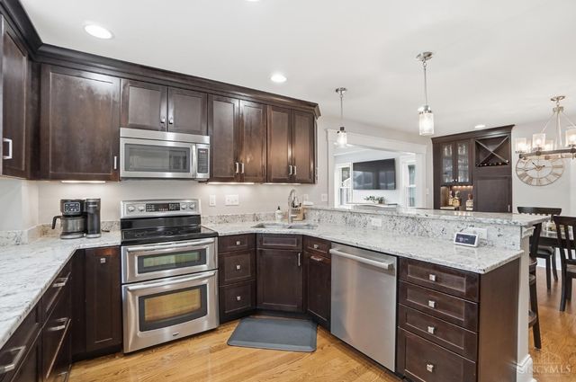 3783 Aylesboro Avenue, Cincinnati, OH 45208