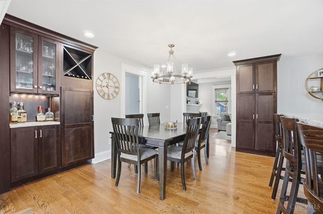 3783 Aylesboro Avenue, Cincinnati, OH 45208