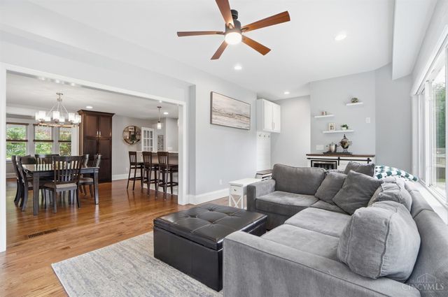 3783 Aylesboro Avenue, Cincinnati, OH 45208