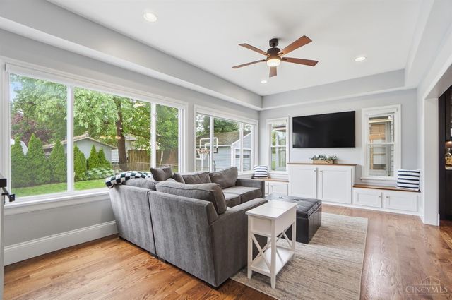 3783 Aylesboro Avenue, Cincinnati, OH 45208