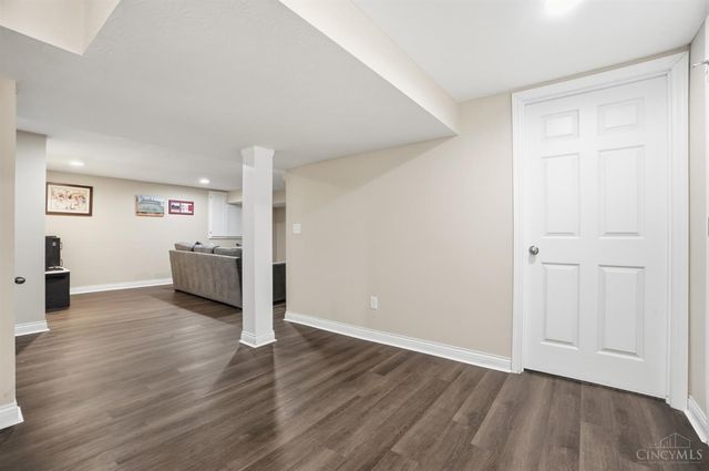 3783 Aylesboro Avenue, Cincinnati, OH 45208