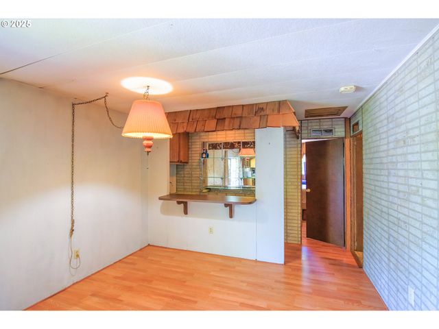 17079 MOUNTAIN Dr, Brookings, OR 97415