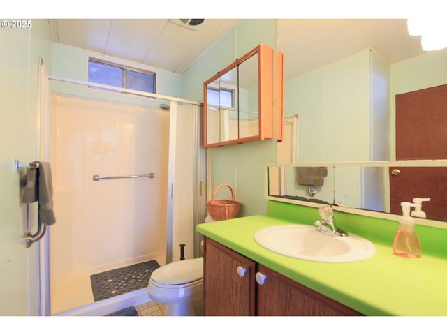 17079 MOUNTAIN Dr, Brookings, OR 97415
