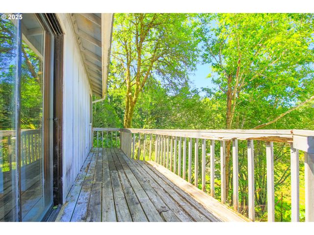17079 MOUNTAIN Dr, Brookings, OR 97415