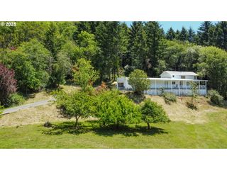 17079 MOUNTAIN Dr, Brookings, OR 97415