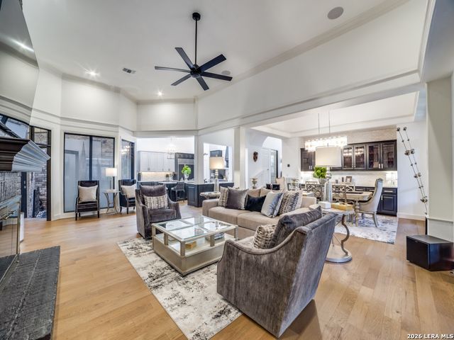 4 Hendon Ln, San Antonio, TX 78257