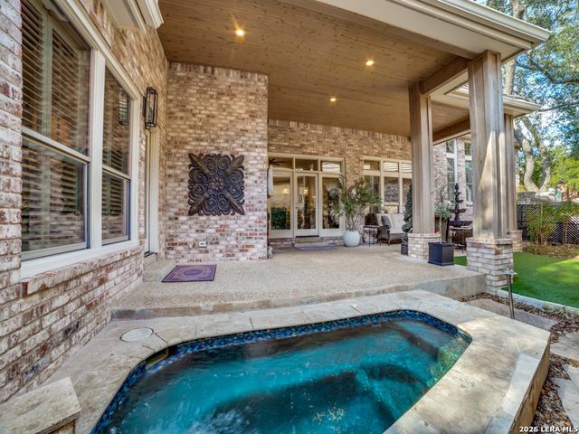 4 Hendon Ln, San Antonio, TX 78257